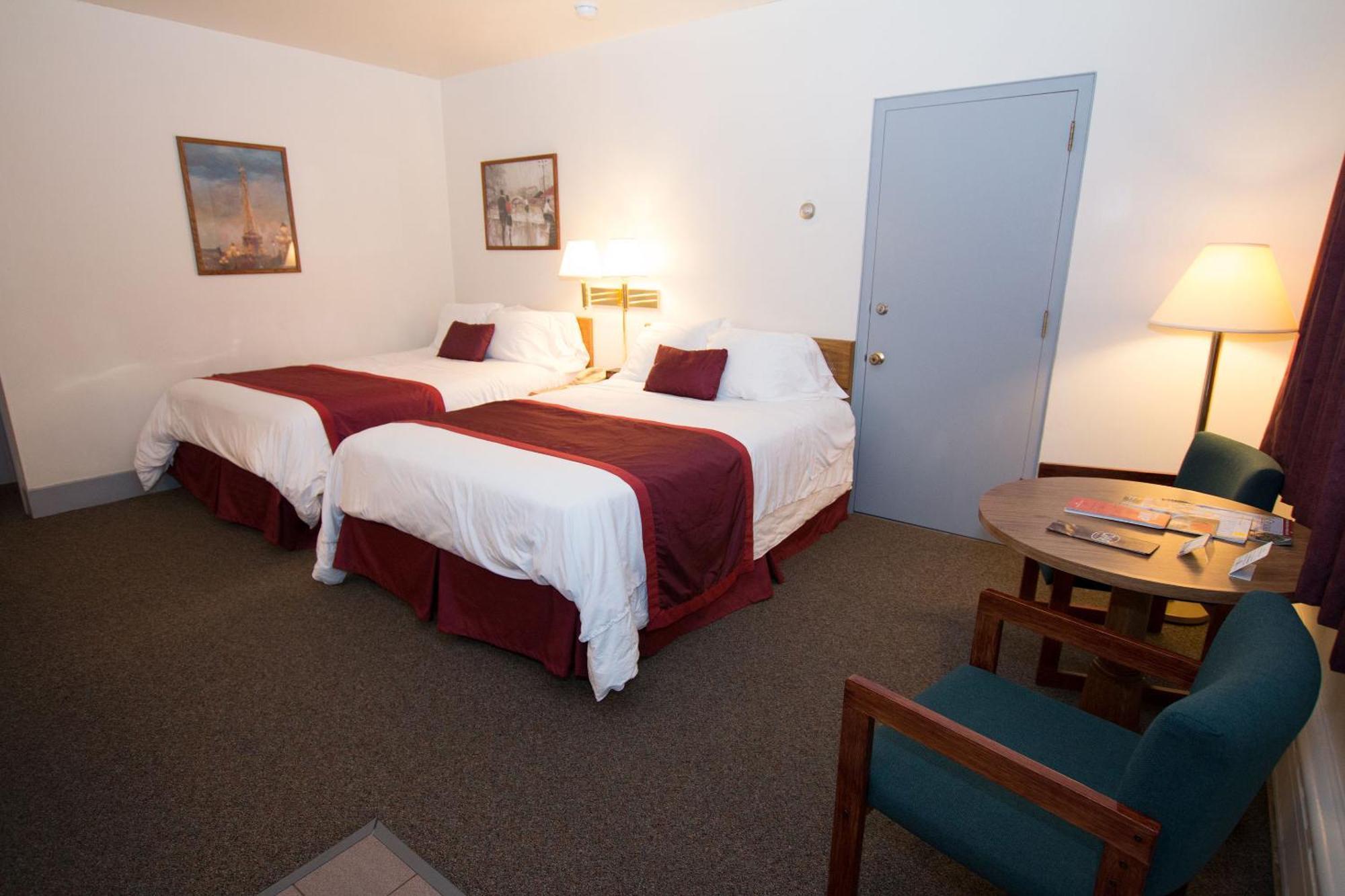 The Chalet Motel Mequon Dış mekan fotoğraf