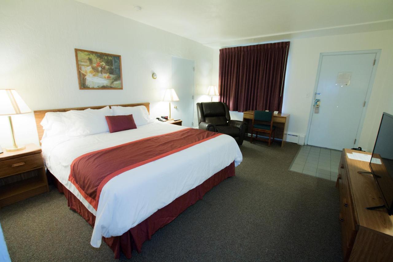 The Chalet Motel Mequon Dış mekan fotoğraf